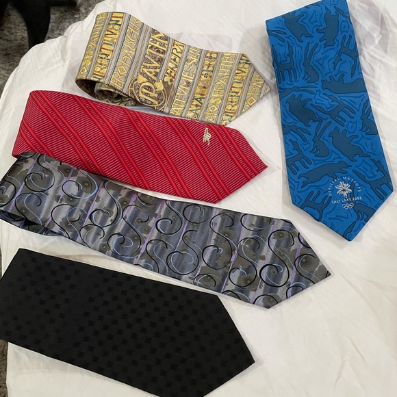 Designer Ties Lot - Picture 10 of 13